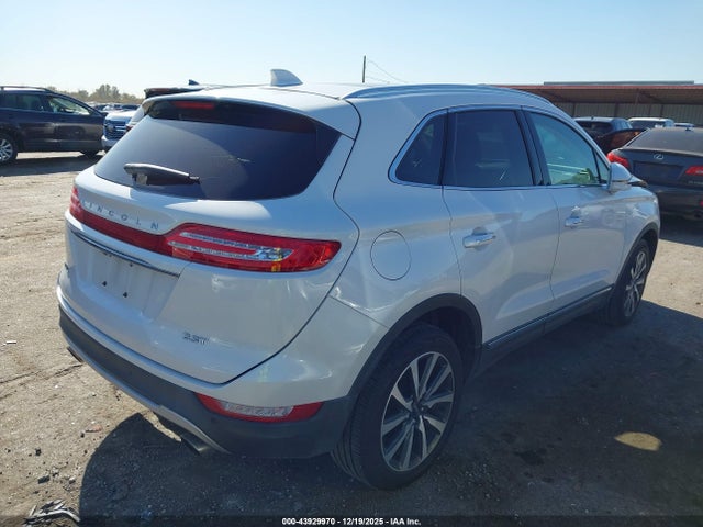 2019 LINCOLN MKC 5LMTJ3DH8KUL31599 Photo 3