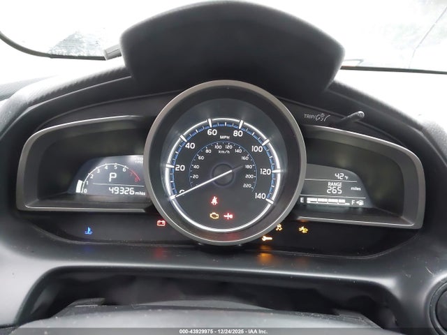 3MYDLBYV5KY508740 Toyota YARIS LE