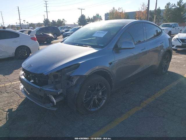 2025 TESLA MODEL Y 7SAYGAEE3SF226159 Photo 1