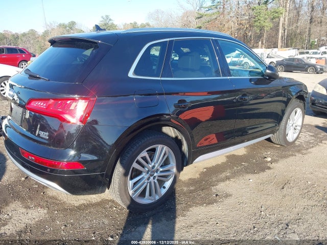 2018 Audi Q5 2.0t Premium/2.0t Tech Premium მანქანა იყიდება აუქციონზე, vin: WA1BNAFY2J2202710, აუქციონის ნომერი: 43930006