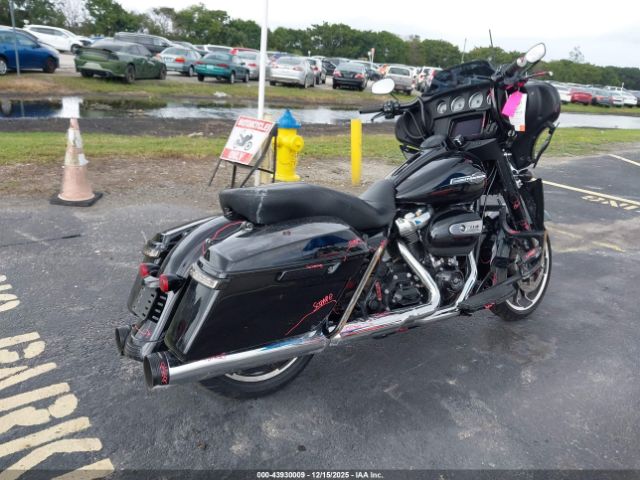 2023 HARLEY-DAVIDSON FLHX 1HD1KBC15PB609130 Photo 3