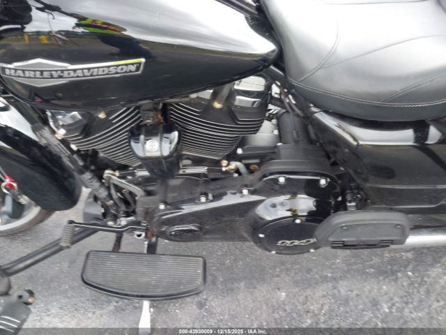 2023 HARLEY-DAVIDSON FLHX 1HD1KBC15PB609130 Photo 8