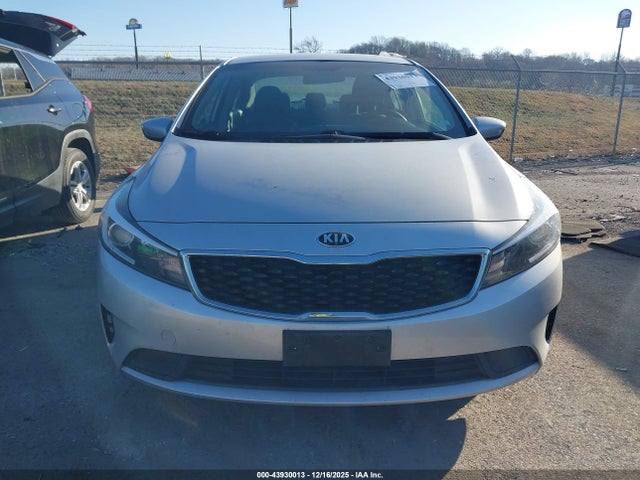 2018 Kia Forte Lx მანქანა იყიდება აუქციონზე, vin: 3KPFL4A71JE269069, აუქციონის ნომერი: 43930013