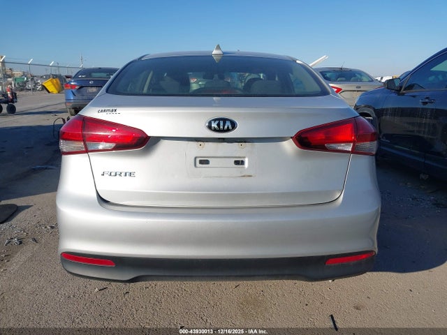 2018 Kia Forte Lx მანქანა იყიდება აუქციონზე, vin: 3KPFL4A71JE269069, აუქციონის ნომერი: 43930013