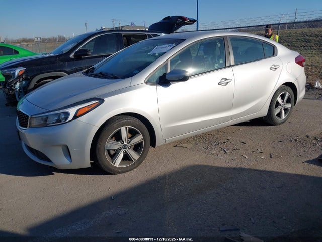 2018 Kia Forte Lx მანქანა იყიდება აუქციონზე, vin: 3KPFL4A71JE269069, აუქციონის ნომერი: 43930013