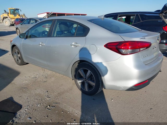 2018 Kia Forte Lx მანქანა იყიდება აუქციონზე, vin: 3KPFL4A71JE269069, აუქციონის ნომერი: 43930013