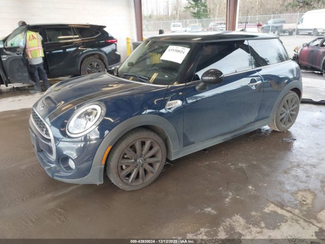 2016 MINI HARDTOP WMWXP7C59G3B49221 Photo 1