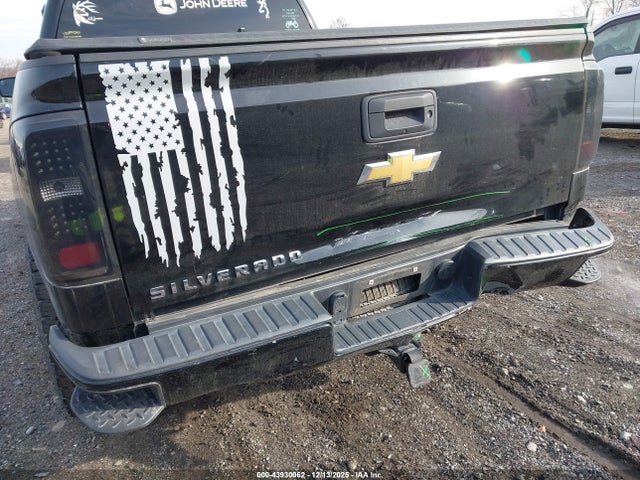 3GCUKPEH4JG211086 Chevrolet Silverado 1500 Custom