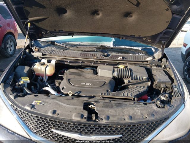 2017 CHRYSLER PACIFICA 2C4RC1BGXHR809490 Photo 9