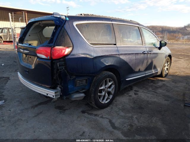 2017 CHRYSLER PACIFICA 2C4RC1BGXHR809490 Photo 3
