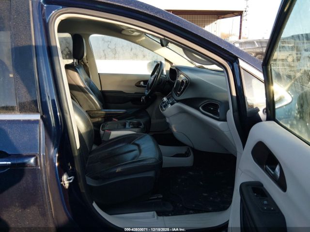 2017 CHRYSLER PACIFICA 2C4RC1BGXHR809490 Photo 4