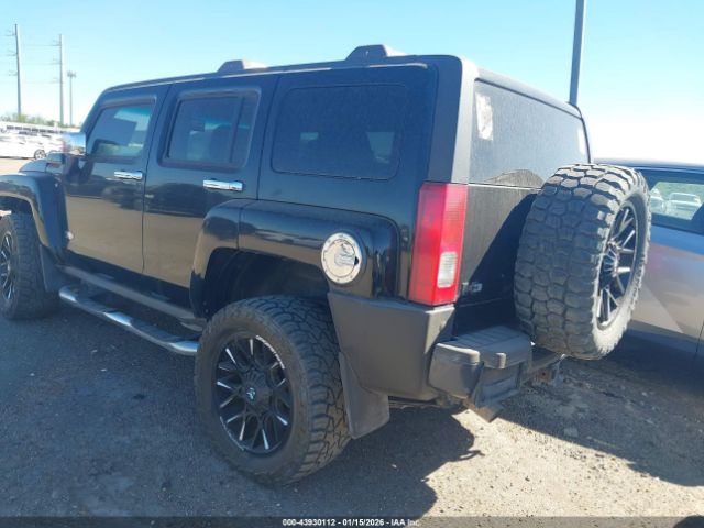 2008 HUMMER H3 SUV 5GTEN13L088127999 Photo 2
