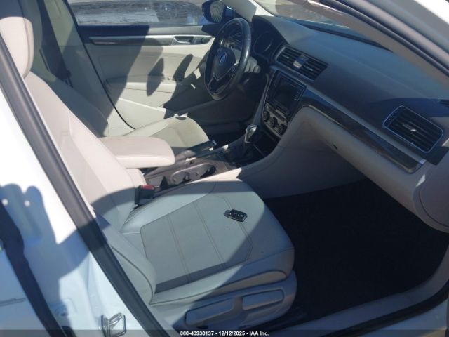 2018 VOLKSWAGEN PASSAT 1VWBA7A37JC018547 Photo 4