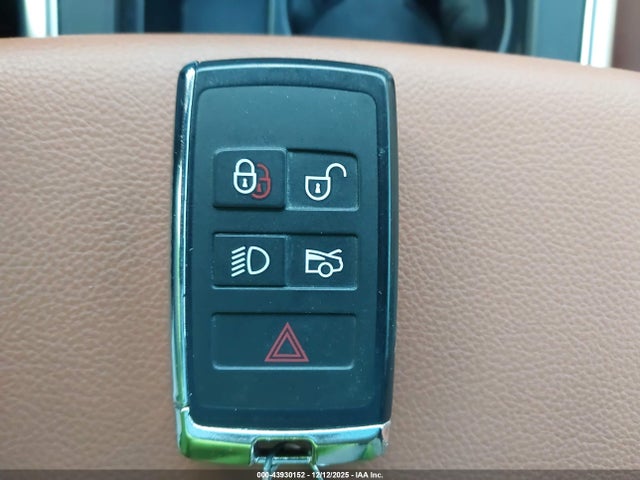 2022 JAGUAR XF SAJBL4GX9NCY90807 Photo 10