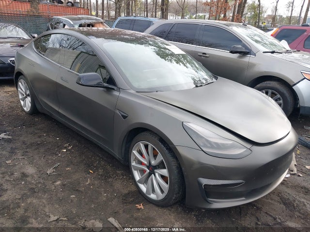 2018 TESLA MODEL 3 5YJ3E1EB2JF090334 Photo 0
