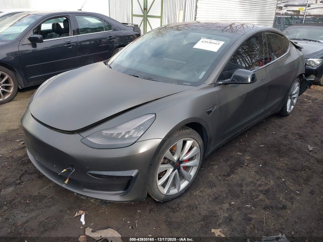 2018 TESLA MODEL 3 5YJ3E1EB2JF090334 Photo 1