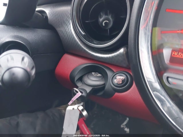 2008 MINI COOPER S CLUBMAN WMWMM33588TP71277 Photo 10