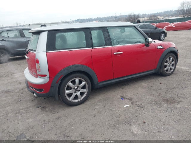 2008 MINI COOPER S CLUBMAN WMWMM33588TP71277 Photo 3