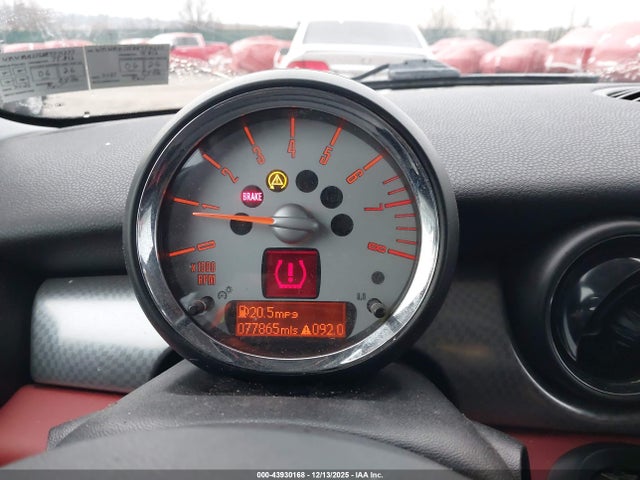 2008 MINI COOPER S CLUBMAN WMWMM33588TP71277 Photo 6