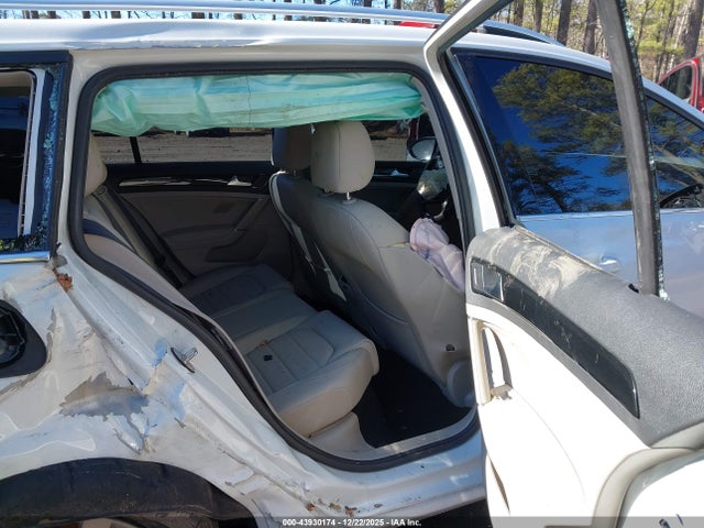 2018 VOLKSWAGEN GOLF SPORTWAGEN 3VWL17AU9JM762159 Photo 7