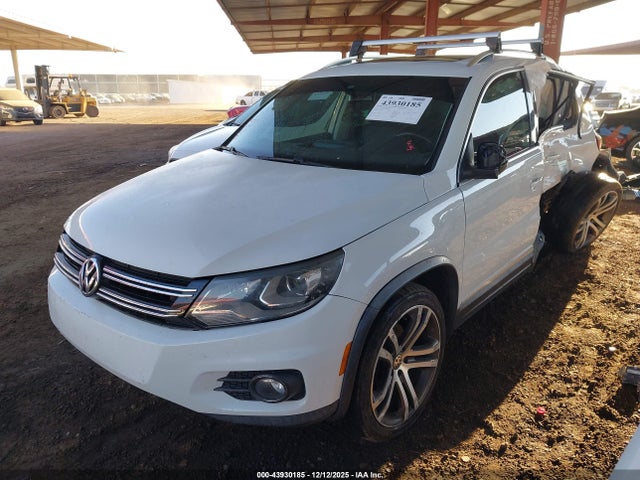 WVGAV7AX2GW589582 Volkswagen Tiguan Sel