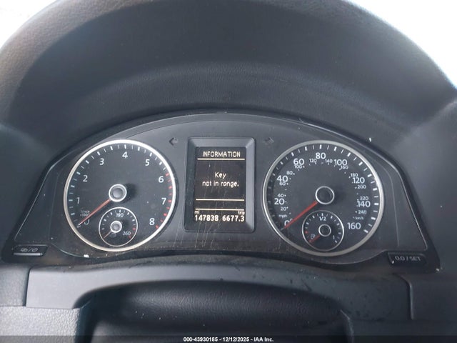 WVGAV7AX2GW589582 Volkswagen Tiguan Sel