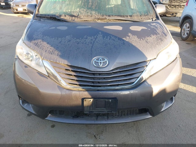 Toyota Sienna 2015 5TDKK3DC4FS669211 Image 26