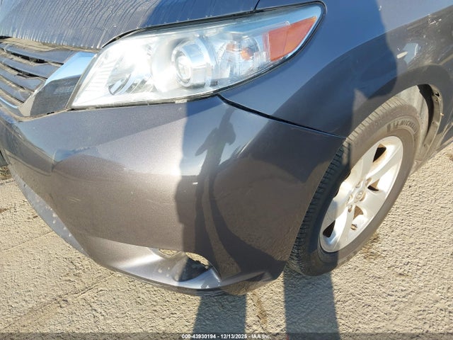 Toyota Sienna 2015 5TDKK3DC4FS669211 Image 31