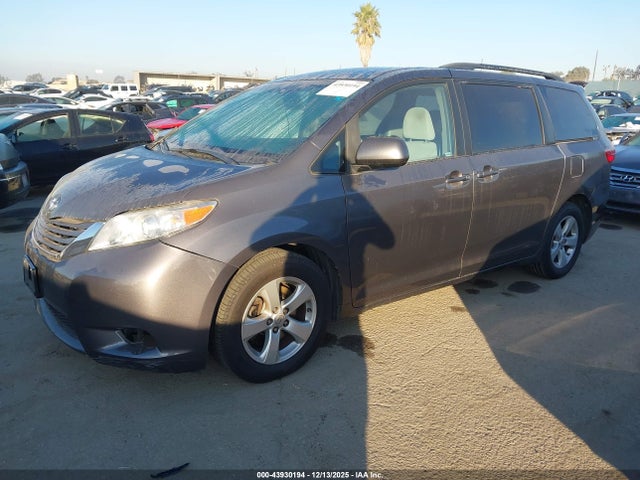 Toyota Sienna 2015 5TDKK3DC4FS669211 Image 16