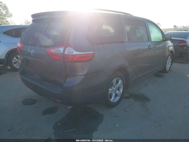 Toyota Sienna 2015 5TDKK3DC4FS669211 Image 18
