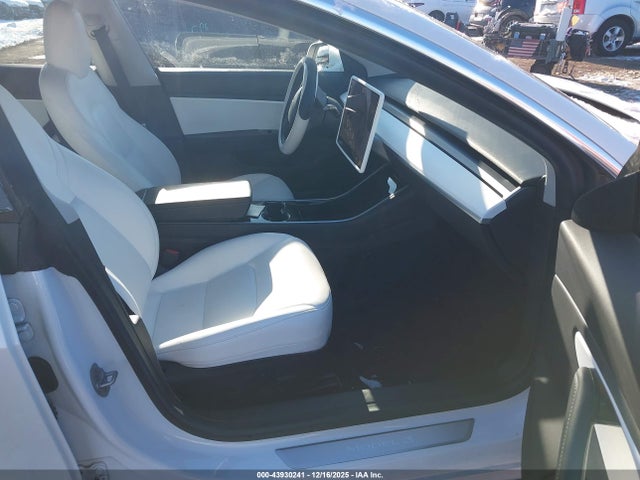 2019 TESLA MODEL 3 5YJ3E1EA5KF509267 Photo 4