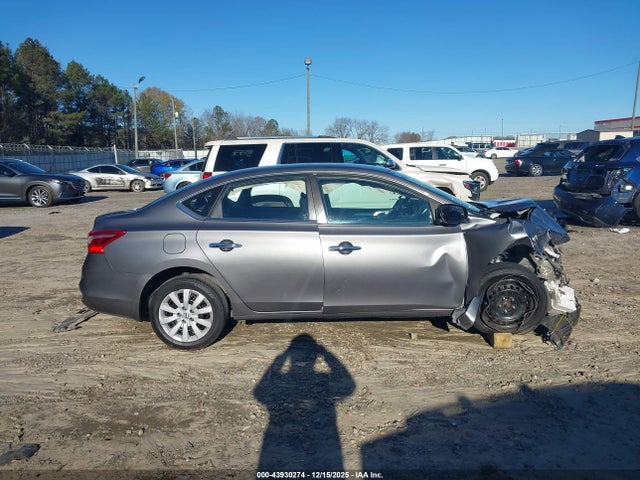 Продаж на аукціоні авто 2018 Nissan Sentra S, vin: 3N1AB7AP5JY321335, номер лоту: 43930274