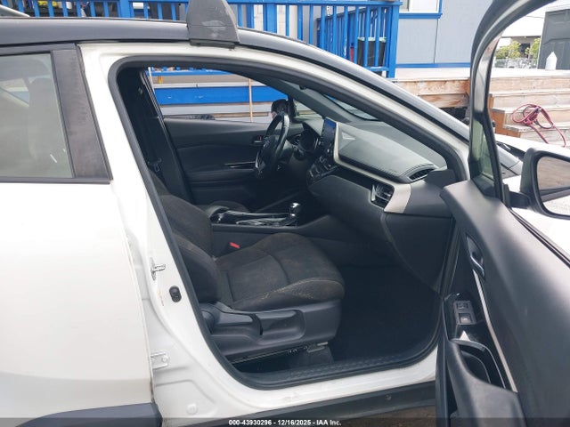 2019 TOYOTA C-HR JTNKHMBX0K1026142 Photo 4
