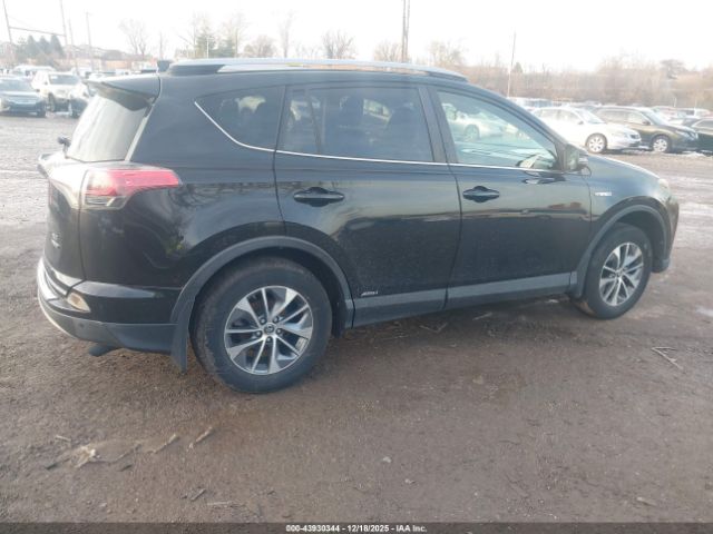2018 TOYOTA RAV4 HYBRID JTMRJREV4JD172555 Photo 3
