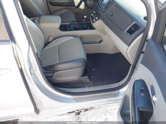 2018 KIA SEDONA KNDMB5C12J6357840 Photo 4