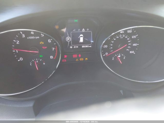 2018 KIA SEDONA KNDMB5C12J6357840 Photo 6