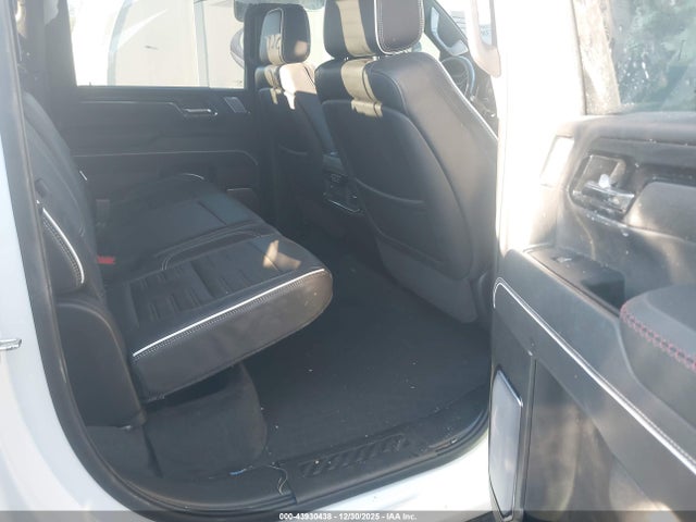 1GT49ZEYXRF418036 GMC Sierra 2500hd 4wd Standard Bed At4x