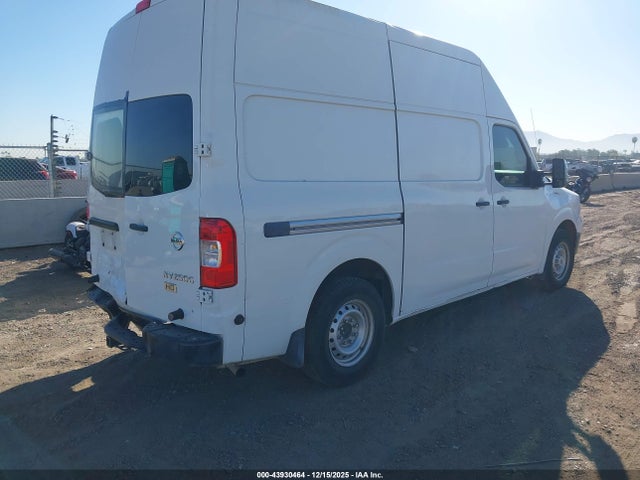 1N6AF0LYXFN802519 Nissan Nv Cargo Nv2500 Hd S V8