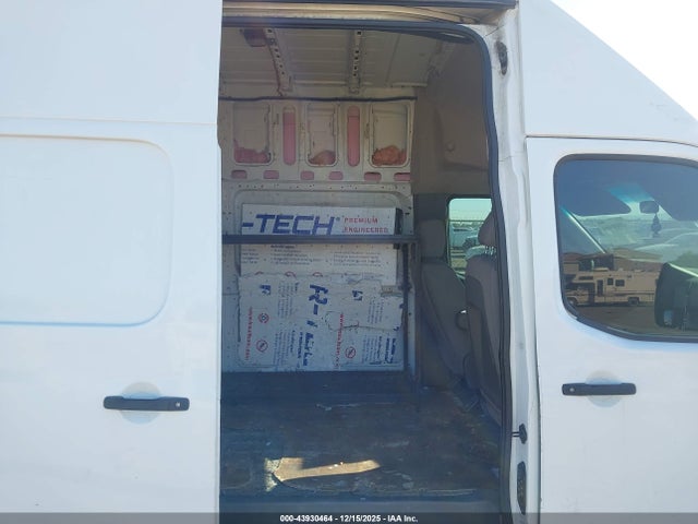 1N6AF0LYXFN802519 Nissan Nv Cargo Nv2500 Hd S V8