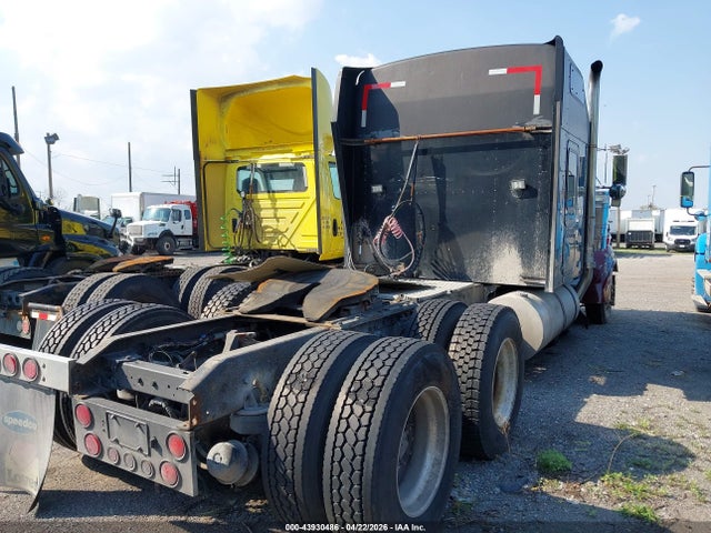 2003 Kenworth Construction W900 მანქანა იყიდება აუქციონზე, vin: 1XKWD68X93J383507, აუქციონის ნომერი: 43930486