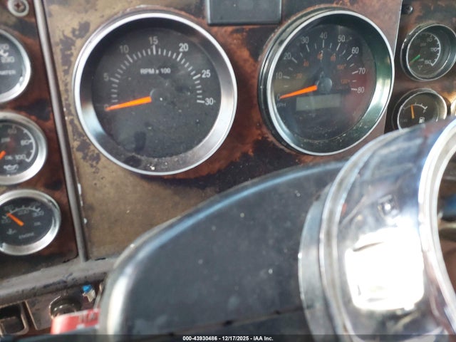 2003 Kenworth Construction W900 მანქანა იყიდება აუქციონზე, vin: 1XKWD68X93J383507, აუქციონის ნომერი: 43930486