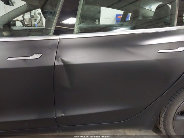 2019 TESLA MODEL 3 5YJ3E1EA9KF306687 Photo 5