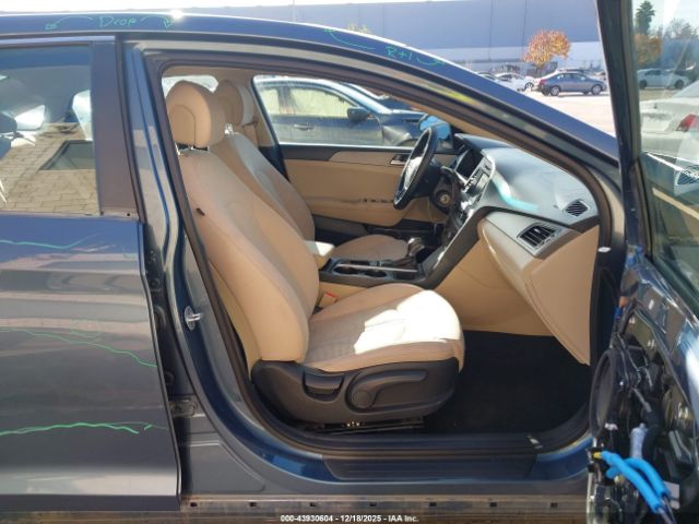 2016 HYUNDAI SONATA 5NPE24AF2GH269253 Photo 4