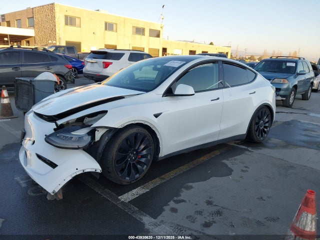 2022 TESLA MODEL Y 7SAYGDEF0NF522223 Photo 1