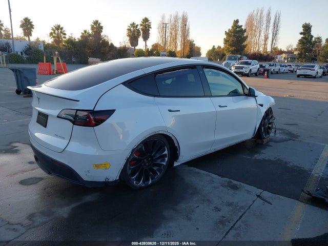 2022 TESLA MODEL Y 7SAYGDEF0NF522223 Photo 3