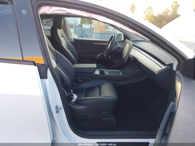 2022 TESLA MODEL Y 7SAYGDEF0NF522223 Photo 4