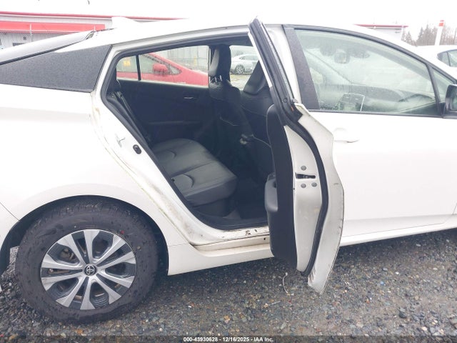 JTDL9RFU3K3011366 Toyota PRIUS XLE