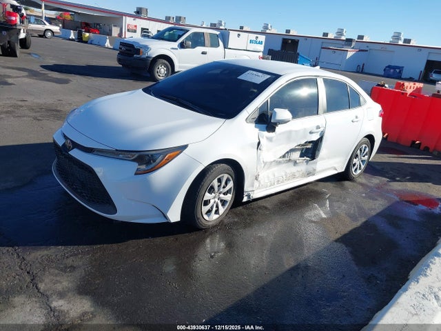 Toyota COROLLA LE 2022 5YFEPMAE2NP337012 Image 2