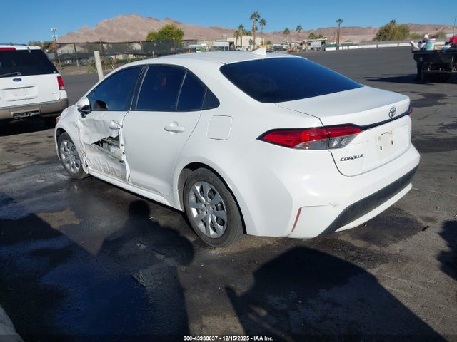 Toyota COROLLA LE 2022 5YFEPMAE2NP337012 Image 3