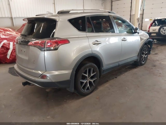 Toyota RAV4 SE 2017 2T3JFREV2HW685637 Image 4